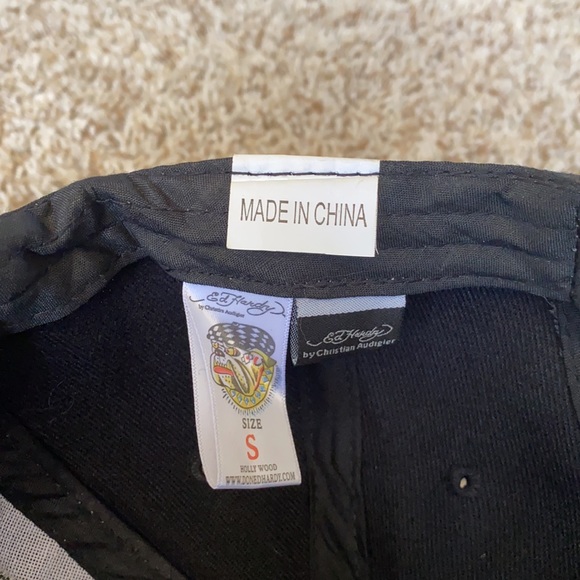 Ed Hardy Strapback - Picture 6 of 6